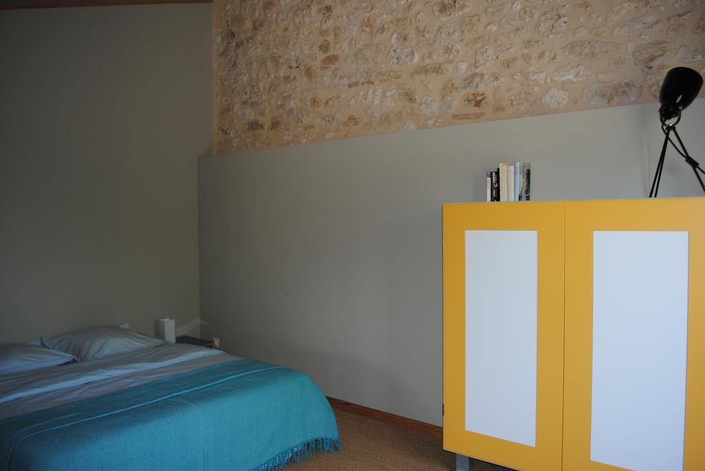 Les Foucauds Saint-Quentin-de-Caplong Quarto foto