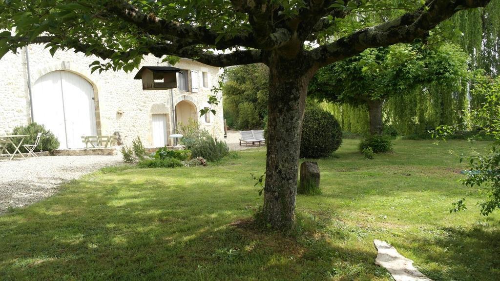 Les Foucauds Saint-Quentin-de-Caplong Exterior foto
