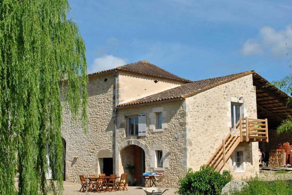 Les Foucauds Saint-Quentin-de-Caplong Exterior foto